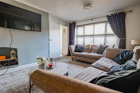 7 Apollo Way, Hemel Hempstead, HP2 5QG