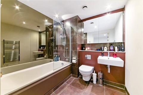 1 bedroom apartment to rent, Landmark West Tower, 22 Marsh Wall, London, E14