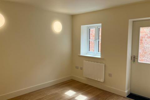 1 bedroom apartment to rent, Flat on Watling Street East, Towcester