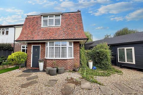 4 bedroom semi-detached house for sale, Wilford Avenue, Brooklands, Sale