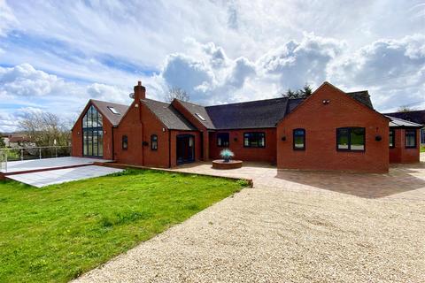 5 bedroom detached bungalow for sale, Bridgnorth WV16