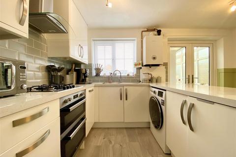 4 Squirrel Meadow, Telford, TF5 0NU