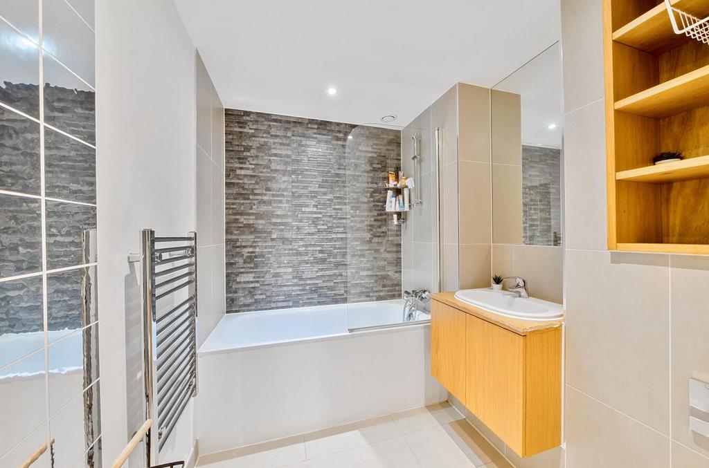 Davidson Frost-Wellings, DFW, Clement Court, Stanm