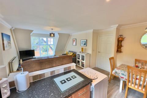 2 bedroom apartment for sale, Totland Bay, Isle of Wight