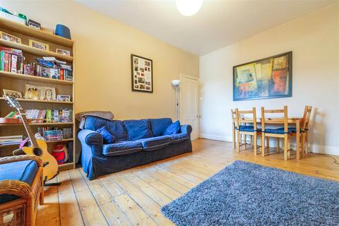 2 bedroom flat for sale, Wingrove Avenue, Fenham, NE4