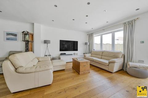 5 bedroom detached house for sale, Richdore Road, Canterbury CT4