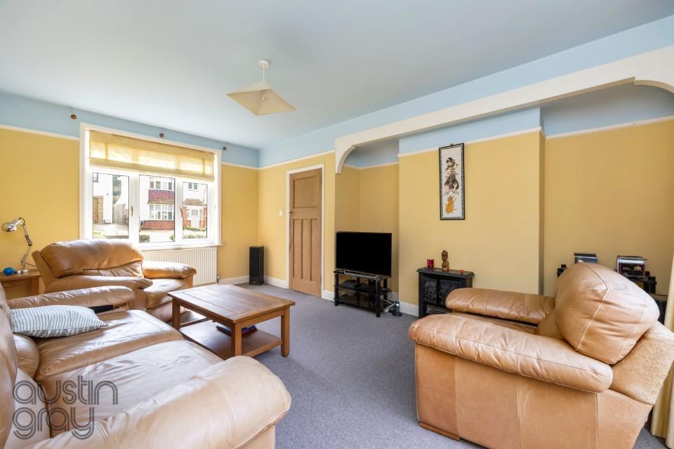 Withdean Crescent 016 (AG).jpg