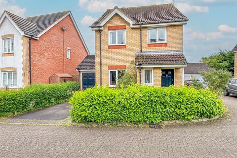 3 bedroom detached house for sale, Primrose Walk, Southminster CM0