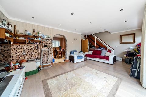 3 bedroom semi-detached house for sale, Fellbrook, Richmond TW10