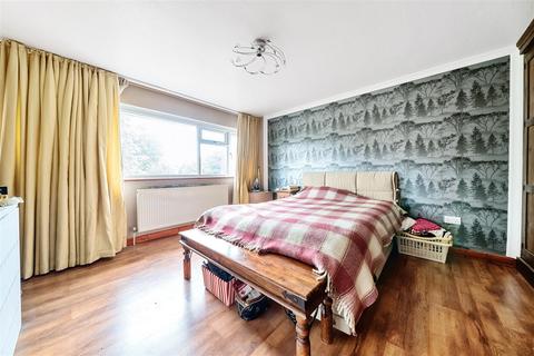 21 Fellbrook, Richmond, TW10 7UN