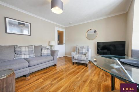 2 bedroom flat to rent, Lion Bank, Kirkintilloch