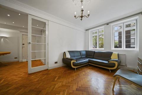 3 bedroom flat to rent, Townshend Road, St Johns Wood, London, NW8
