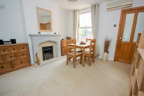 30 Irchester Road, Rushden, NN10 9XE