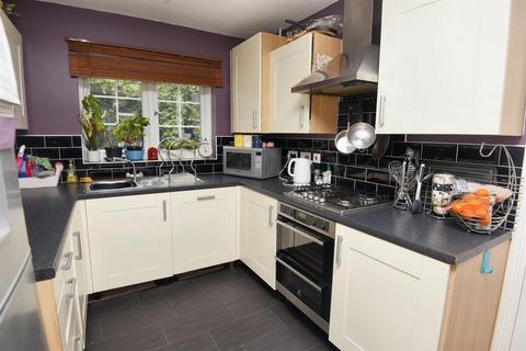 5 Bramble Patch, Shaftesbury, SP7 8GH