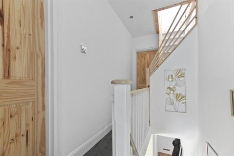 2 bedroom terraced house for sale, Queen Street, Irthlingborough