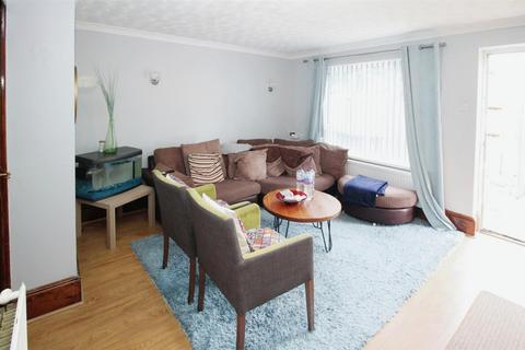 1 bedroom ground floor flat for sale, Hendford Drive, Bradford BD3