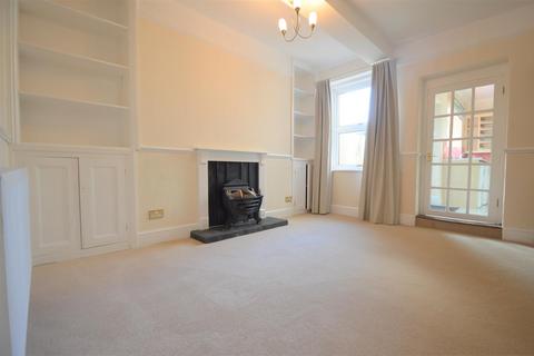 3 bedroom terraced house to rent, 16 Eastgate Cowbridge Vale Of Glamorgan CF71 7DG