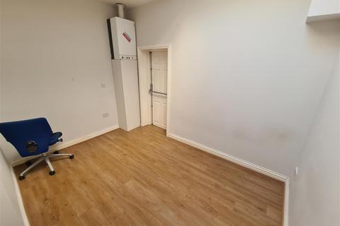 1 bedroom flat to rent, Church Lane East, Aldershot