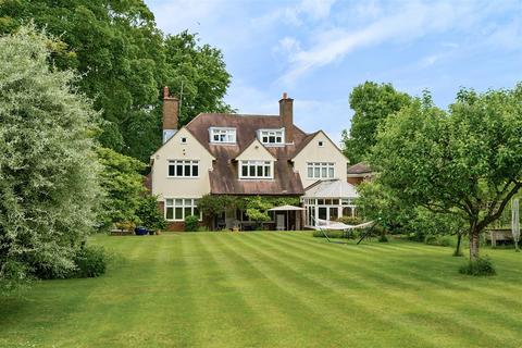 6 bedroom detached house for sale, The Avenue, Tadworth