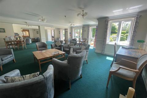 2 bedroom retirement property for sale, Windsor Way, Aldershot