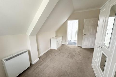 1 bedroom flat for sale, Southampton Hill, Fareham PO14