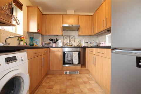 2 bedroom flat for sale, Cranbury Road, Eastleigh