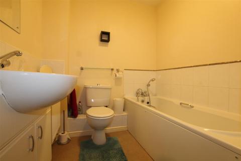 2 bedroom flat for sale, Cranbury Road, Eastleigh