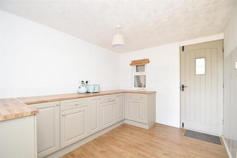 3 bedroom semi-detached house for sale, Judith Butts Gardens, Shrewsbury