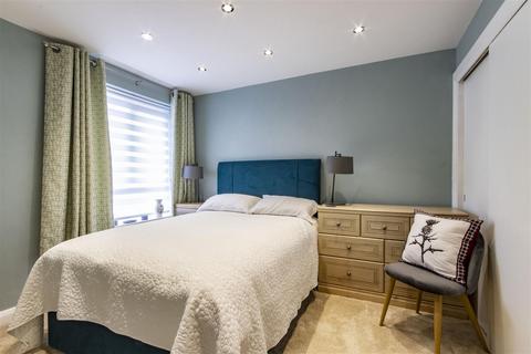 25 Mill Stream Close, Chesterfield, S40 3DS