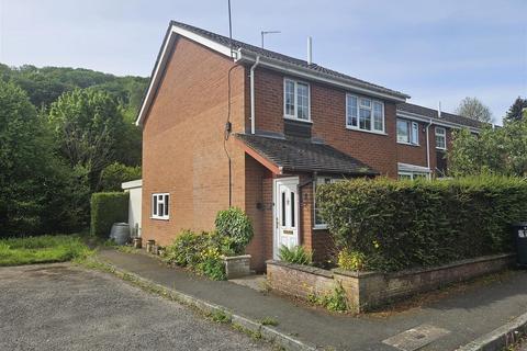 3 bedroom end of terrace house for sale, The Cwm, Knighton