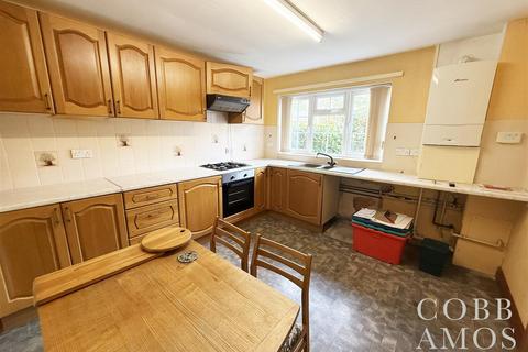 17 George Close, Knighton, LD7 1HL