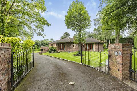 3 bedroom detached house for sale, Rappax Road, Altrincham WA15