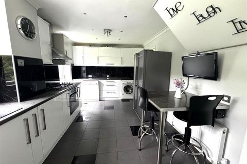 3 bedroom detached house to rent, Cranberry Lane, Alsager, Stoke-On-Trent