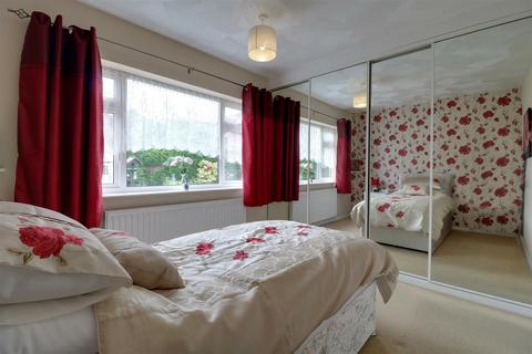4 Chestnut Avenue, Rode Heath, Stoke-on-trent, ST7 3TF