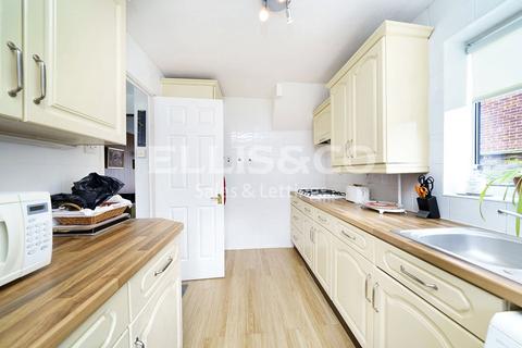 75 Rivington Crescent, London, NW7 2LF