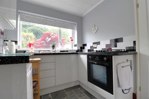 3 bedroom semi-detached house for sale, Ian Road, Newchapel