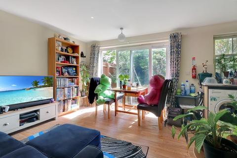 2 bedroom flat for sale, Bennington Street, Cheltenham