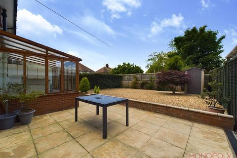 3 bedroom semi-detached house for sale, Overton, Wrexham