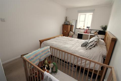 1 bedroom flat to rent, Linden Road, Littlehampton