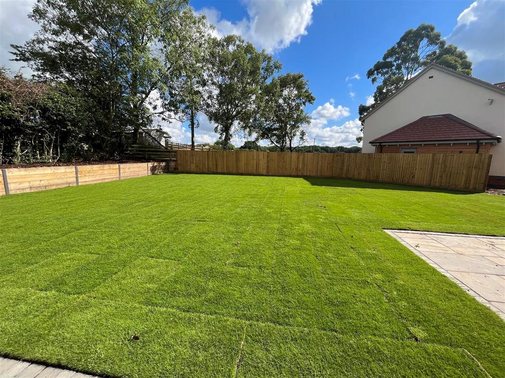 Garden 2.jpg