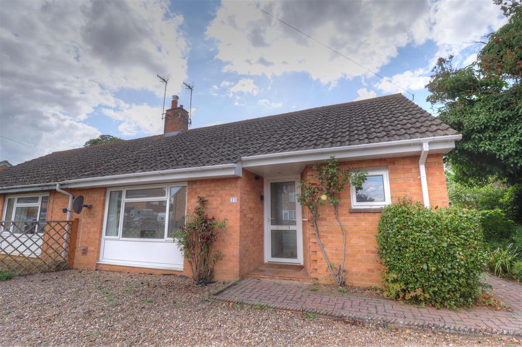 Coombefield Road, Wickhamford 1 bed bungalow for sale £219,500