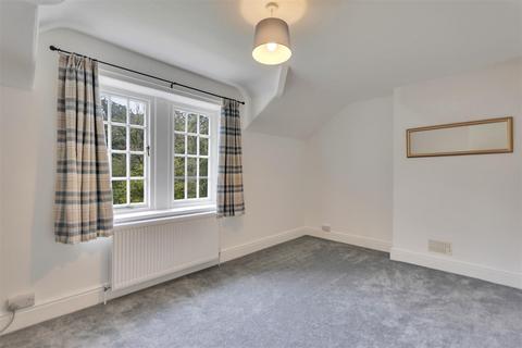 4 Glanrafon, Llanwddyn, Oswestry, SY10 0LU