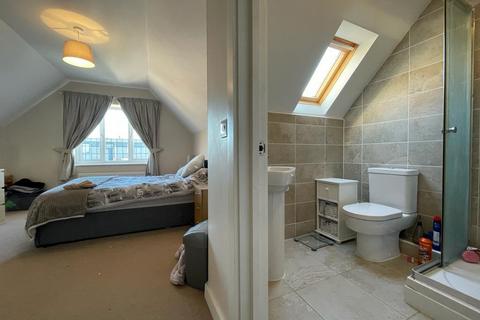 2 bedroom apartment to rent, Marine Drive, Brighton BN2