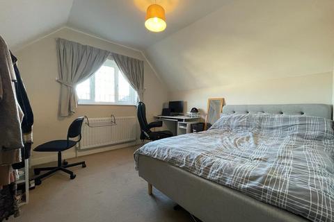 2 bedroom apartment to rent, Marine Drive, Brighton BN2