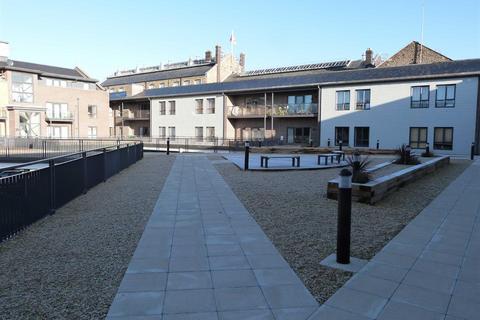 1 bedroom apartment for sale, Fire Fly Avenue, The Old Railway Quarter