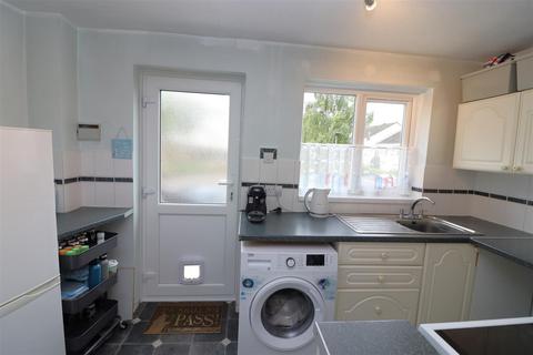 2 bedroom terraced house for sale, Walnut Way, Barnstaple