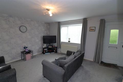 2 bedroom terraced house for sale, Walnut Way, Barnstaple