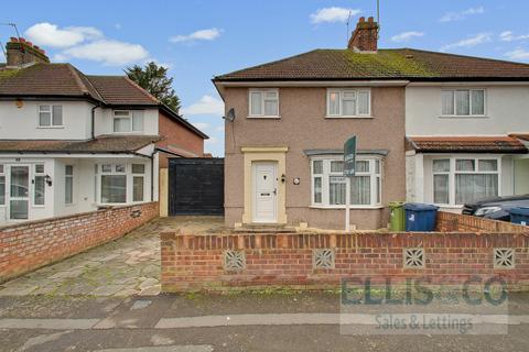 3 bedroom semi-detached house for sale, Betham Road, Greenford, UB6