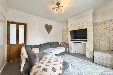 2 bedroom end of terrace house for sale, Clumber Street, Barnsley