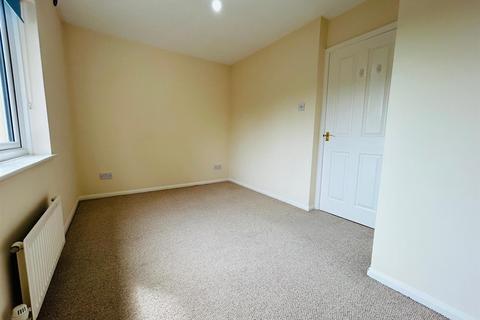 28 Chaffinch Drive, Cullompton, EX15 1UJ